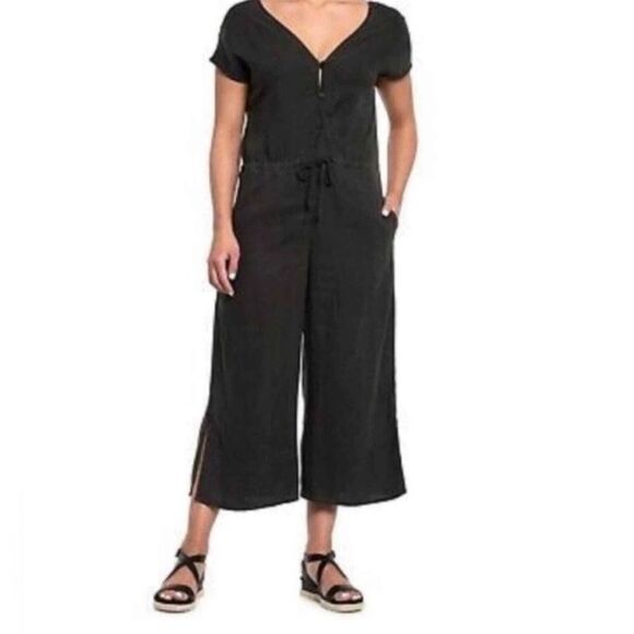 Cloth & Stone Black 100% Linen Short Sleeve Jumpsuit Size Medium Style C6239 - Picture 1 of 12